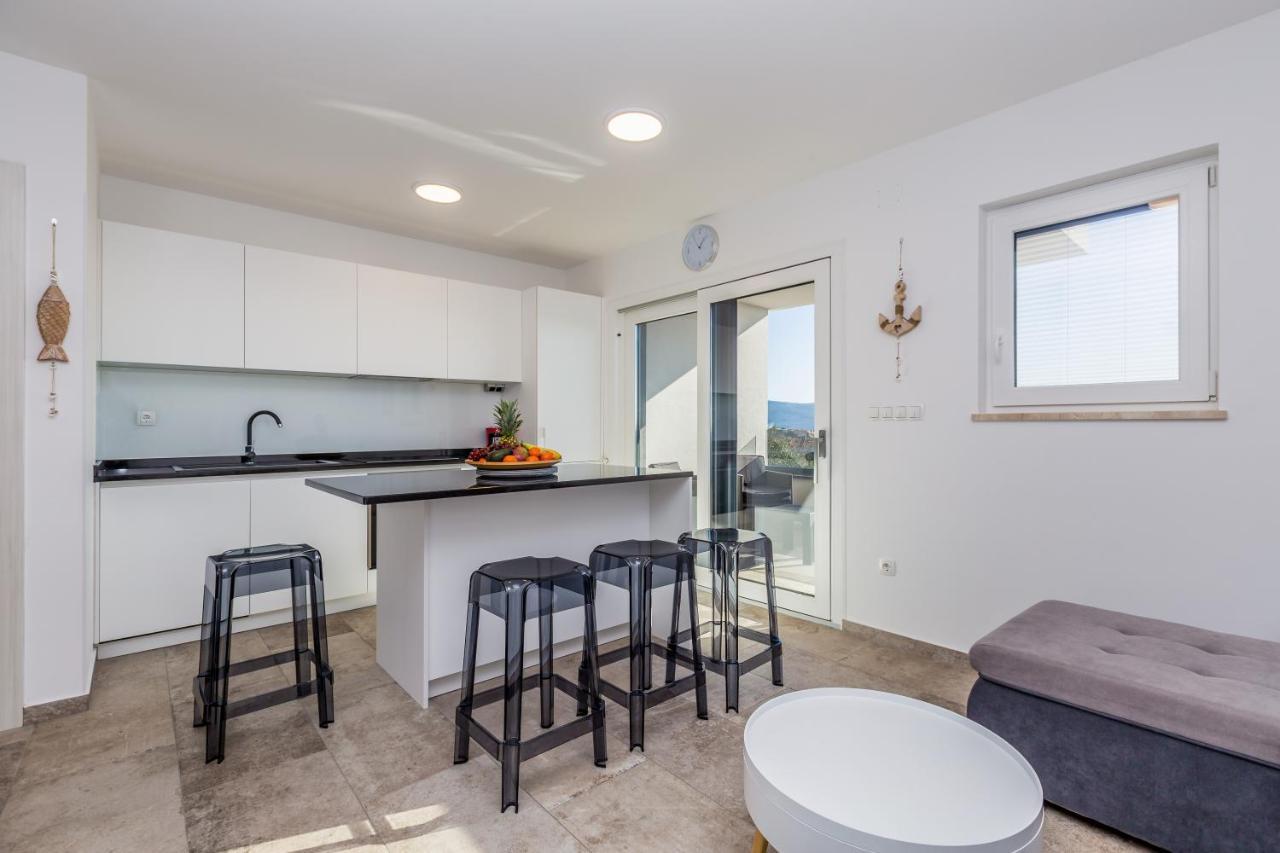 Apartments Luca Krk Town Zewnętrze zdjęcie