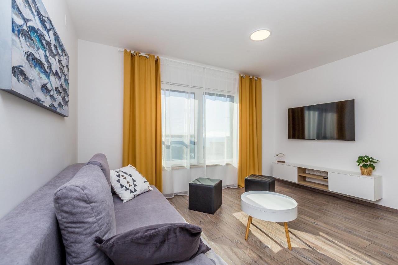 Apartments Luca Krk Town Zewnętrze zdjęcie