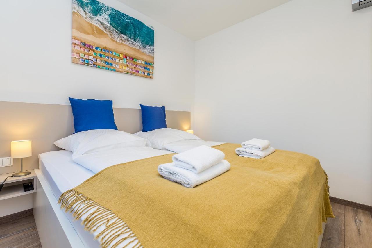 Apartments Luca Krk Town Zewnętrze zdjęcie