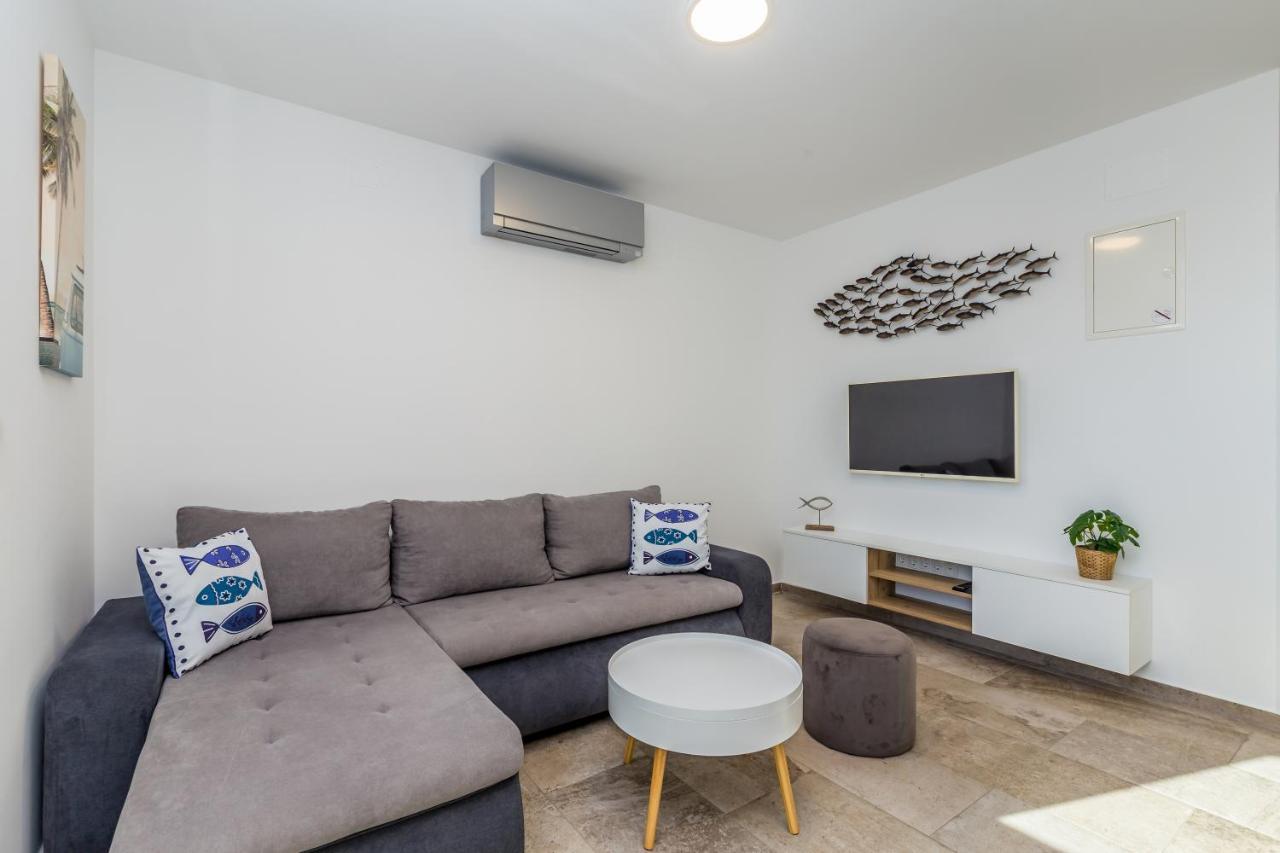 Apartments Luca Krk Town Zewnętrze zdjęcie